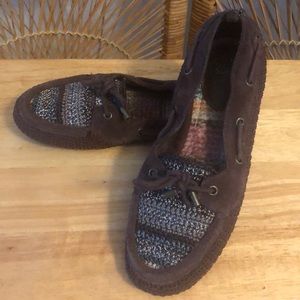 The Sak Brown Woven Moccasins - Size 6.5